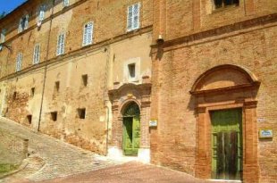 Sant'Angelo in Pontano Le Marche