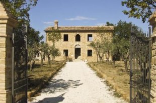 Camporotondo di Fiastrone Le Marche