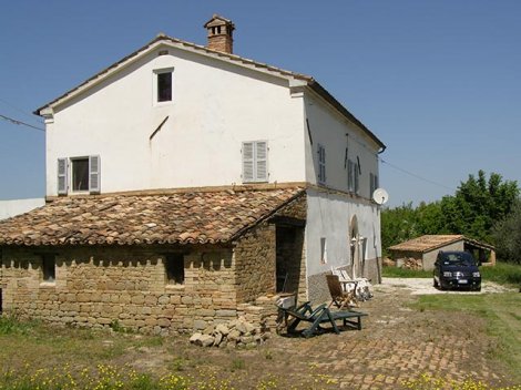 Sant'Angelo in Pontano Le Marche